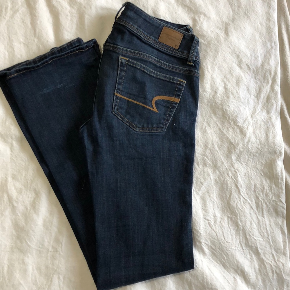 American Eagle Dark Wash Blue Jeans